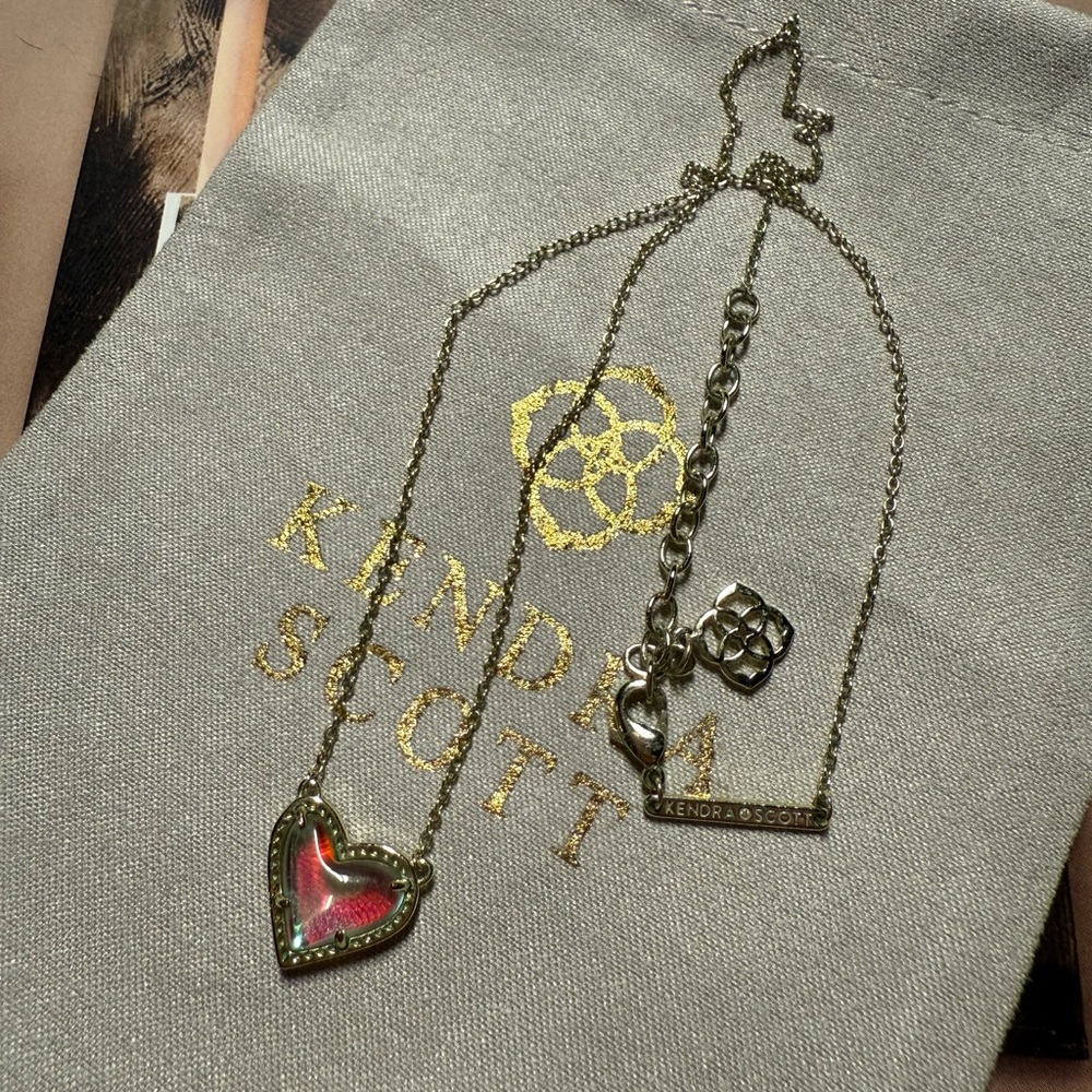 Kendra Scott Ari Heart Dichroic Gold Pendant Necklace